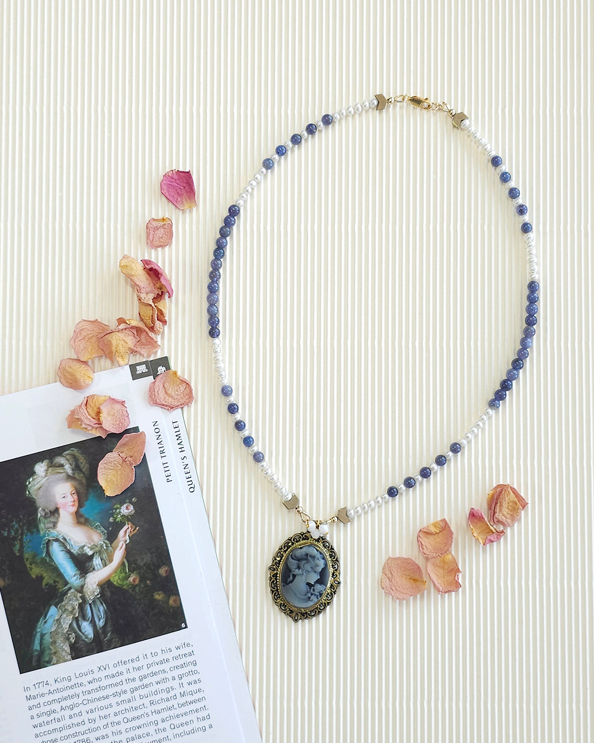 Antoinette Necklace Main image