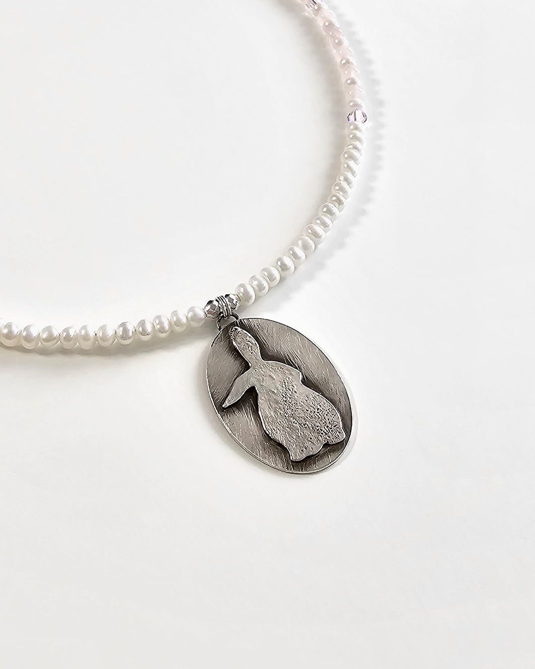 Rabbit Cameo Pearl Necklace